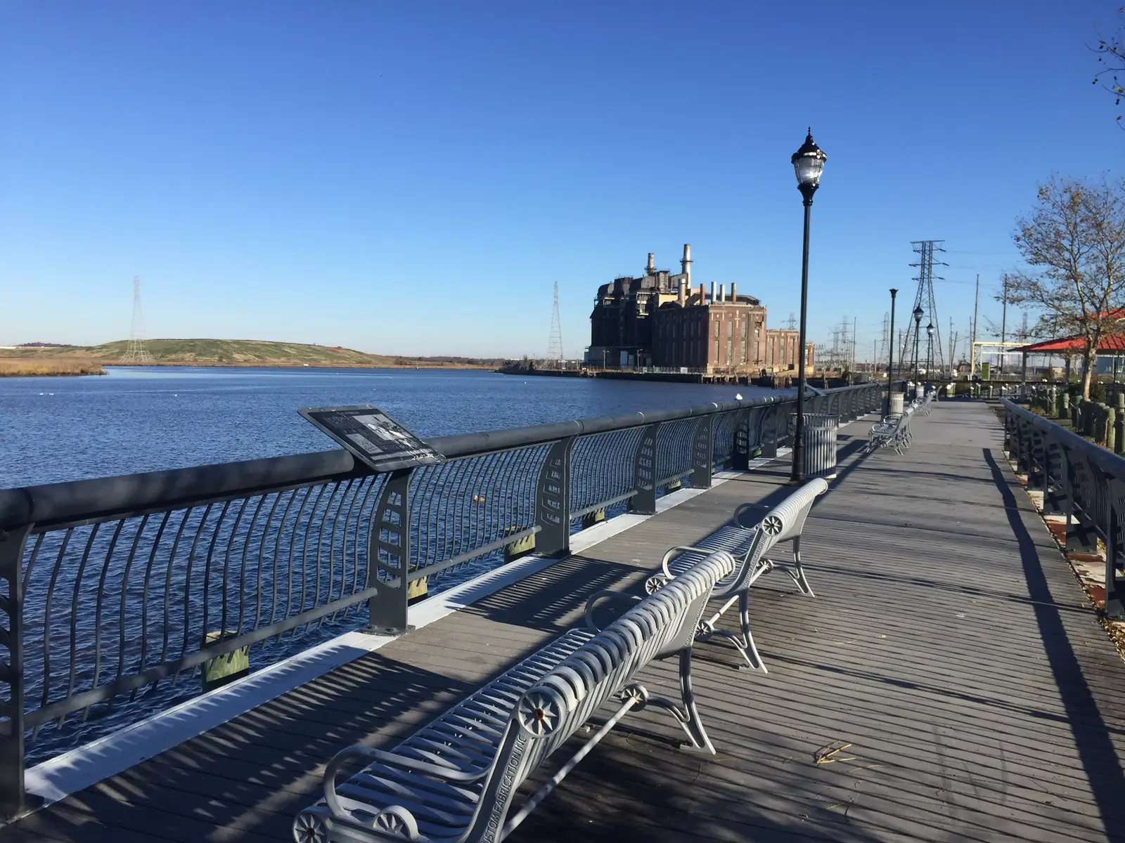 The boardwalk at Sayreville Riverfront Park